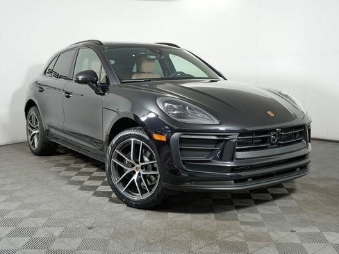 New 2026 Porsche Macan image 9