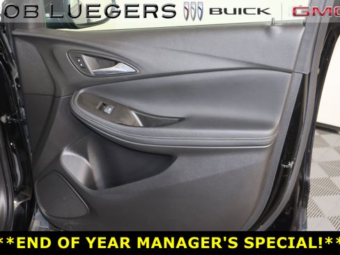 Certified 2022 Buick Encore GX Essence w/ Experience Buick Package image 18