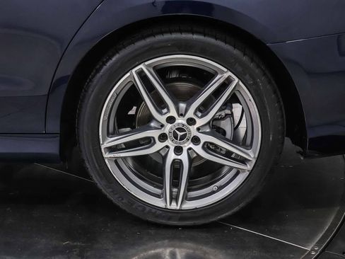 Used 2020 Mercedes-Benz E 350 Sedan image 10