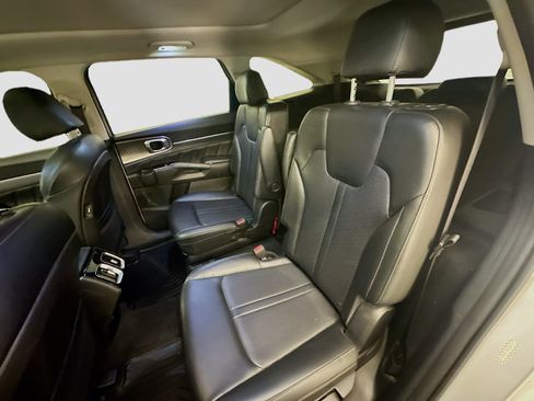 Used 2021 Kia Sorento SX AWD/4WD image 30