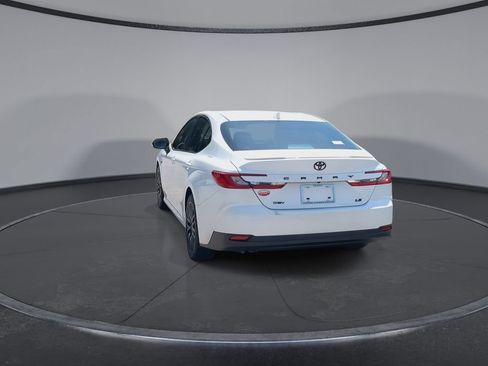 Used 2026 Toyota Camry LE w/ Convenience Package FWD image 7