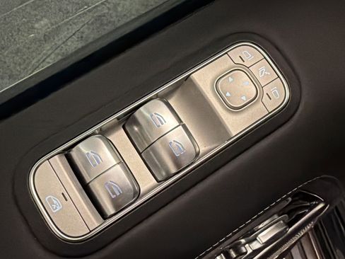 Certified 2025 Mercedes-Benz G 63 AMG 4MATIC image 12