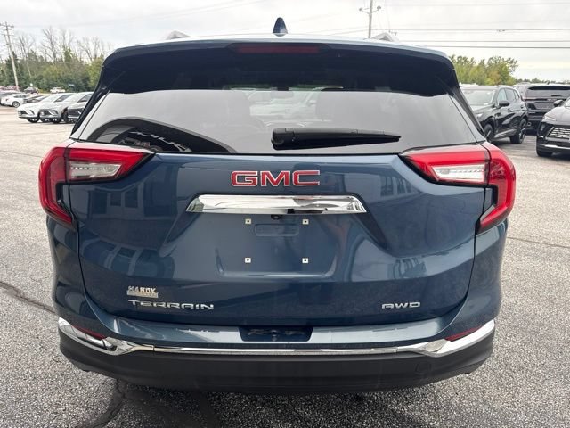 Certified 2024 GMC Terrain SLT w/ LPO, Floor Liner Package AWD/4WD image 6