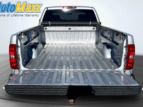 Used 2010 Chevrolet Silverado 1500 LT w/ Power Pack Plus AWD/4WD image 7