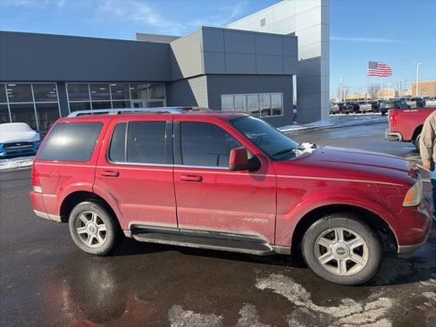 Used 2004 Lincoln Aviator AWD image 2