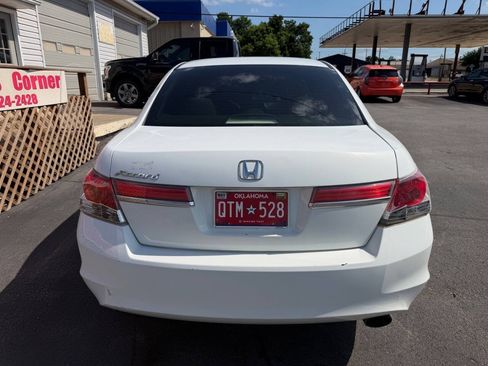 Used 2011 Honda Accord EX image 6