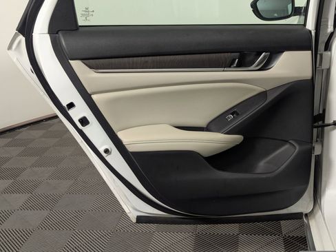 Used 2019 Honda Accord EX-L image 51