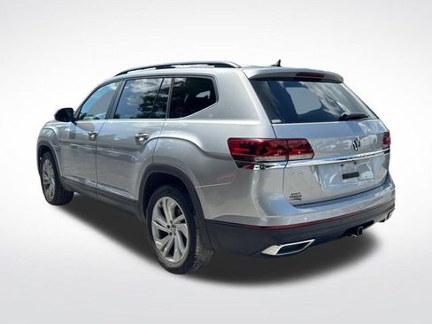 Used 2021 Volkswagen Atlas SE w/ Towing Package FWD image 3