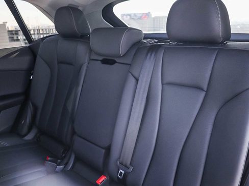 Used 2022 Audi Q8 Premium Plus image 25