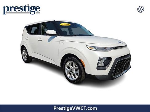 Used 2020 Kia Soul S image 1