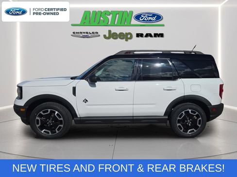 Used 2022 Ford Bronco Sport Outer Banks w/ Tech Package AWD/4WD image 2