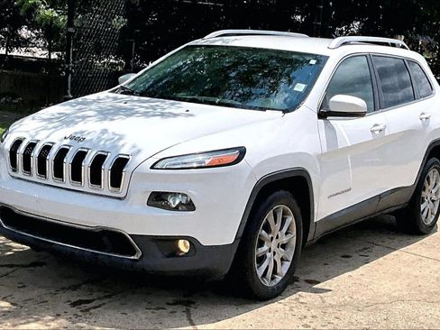 Used 2018 Jeep Cherokee Limited FWD image 3