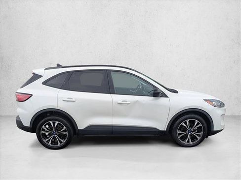Used 2022 Ford Escape SEL AWD/4WD image 4