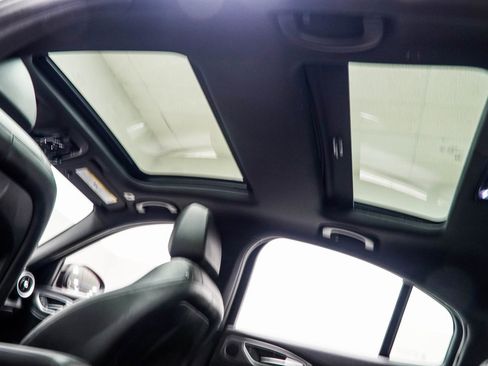 Used 2022 Alfa Romeo Giulia Veloce image 39