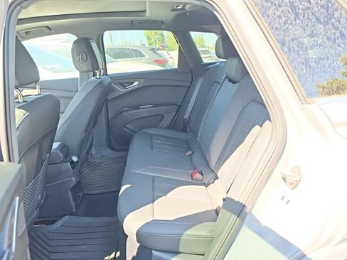 Used 2023 Audi Q4 e-tron Premium Plus w/ Premium Plus RWD image 9