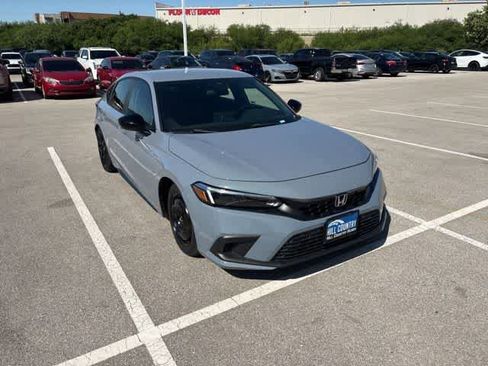Used 2023 Honda Civic Sport image 7