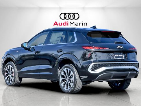 New 2026 Audi Q3 quattro 2.0T image 3