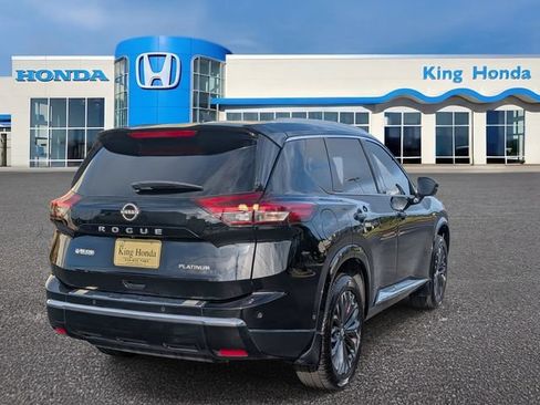 Used 2024 Nissan Rogue Platinum w/ Platinum Premium Package FWD image 8