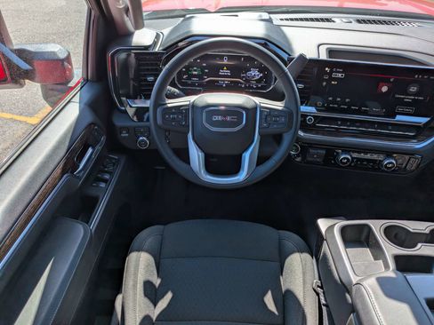 Used 2025 GMC Sierra 2500 SLE w/ SLE Value Package; image 16