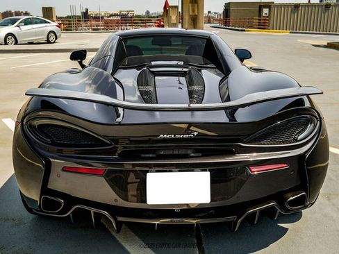 Used 2019 McLaren 570S Spider image 22
