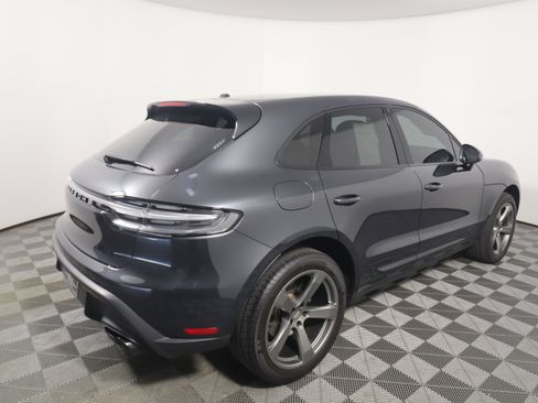 Used 2023 Porsche Macan image 7