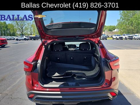 Certified 2024 Chevrolet Trax RS w/ Sunroof Package FWD image 26