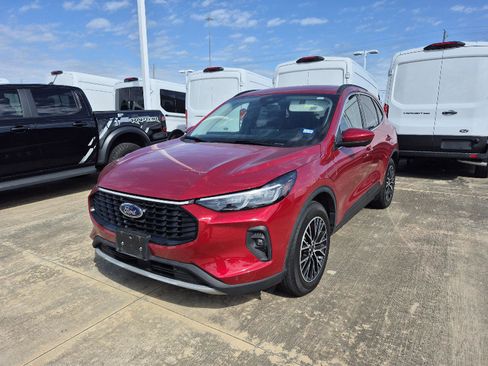 Certified 2023 Ford Escape SE w/ PHEV Premium Package image 1