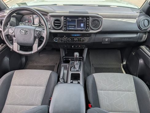 Used 2023 Toyota Tacoma TRD Sport AWD/4WD image 4