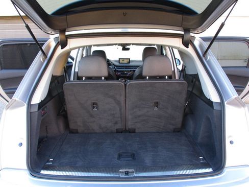 Used 2018 Audi Q7 3.0T Prestige w/ Prestige Package image 36