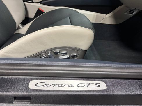 Used 2019 Porsche 911 Carrera GTS RWD image 17