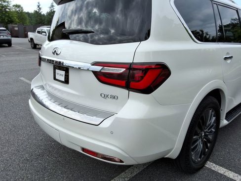 Used 2022 INFINITI QX80 Sensory w/ Cargo Package RWD image 15