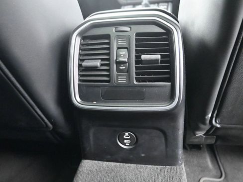 Used 2021 Porsche Macan S image 29