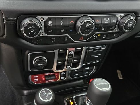 New 2026 Jeep Gladiator Rubicon image 19