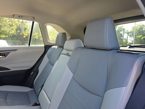 Certified 2023 Toyota RAV4 XLE Premium FWD image 21