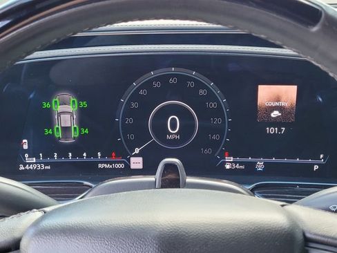 Used 2023 Cadillac Escalade ESV Sport image 22