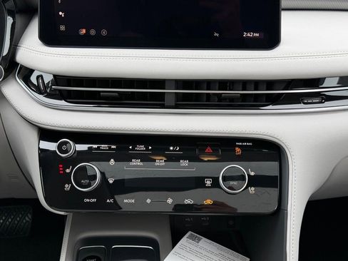 New 2026 INFINITI QX60 Luxe w/ Cargo Package image 9