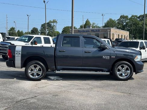 Used 2019 RAM 1500 Express w/ Wheel & Sound Group AWD/4WD image 2