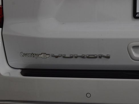 Used 2024 GMC Yukon XL Denali AWD/4WD image 23