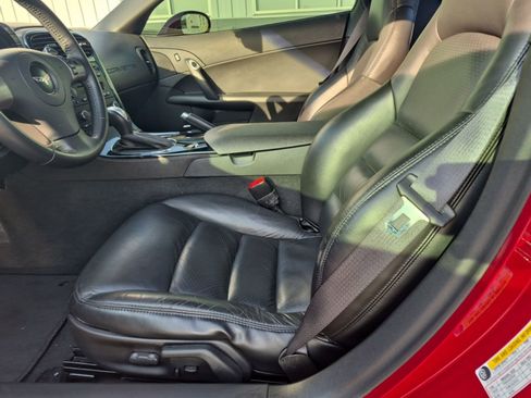 Used 2008 Chevrolet Corvette Coupe w/ Preferred Equipment Group RWD image 3