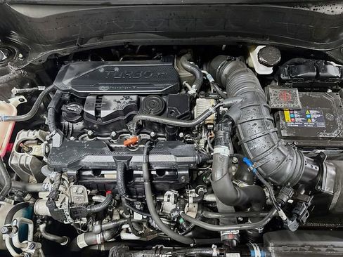 Used 2024 Kia Seltos X-Line AWD/4WD image 30