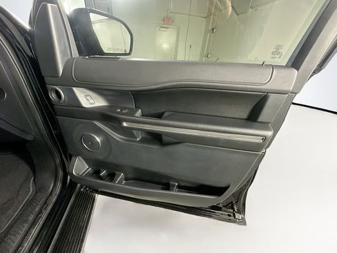 Used 2020 Ford Expedition XLT w/ Equipment Group 202A image 35