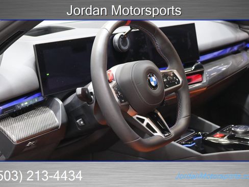 Used 2025 BMW M5 Touring w/ M Driver's Package image 48