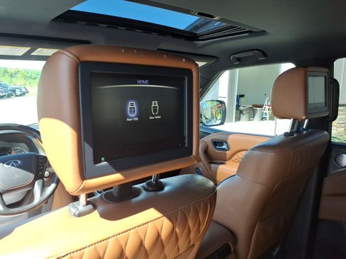 Used 2021 INFINITI QX80 Sensory w/ All-Season Package AWD/4WD image 10