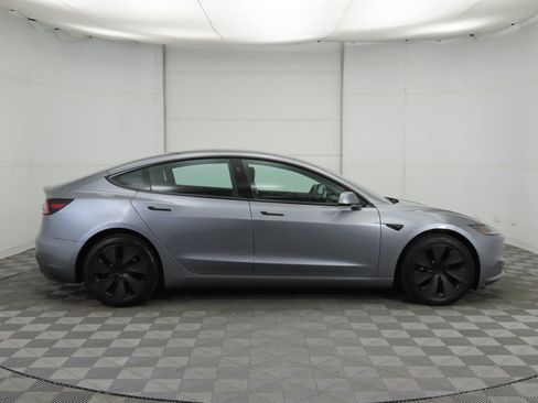Used 2025 Tesla Model 3 Long Range image 4