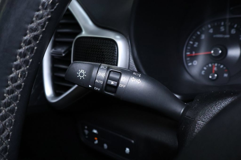 Used 2021 Kia Soul GT-Line FWD image 23