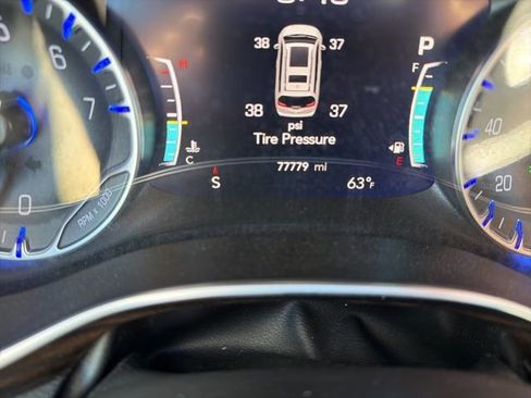 Used 2023 Chrysler Pacifica Limited image 52