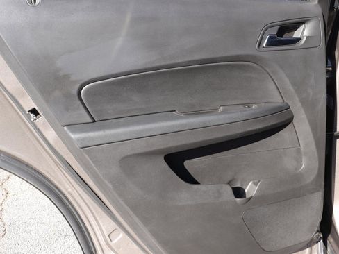 Used 2011 Chevrolet Equinox LT w/ Driver Convenience Package image 13