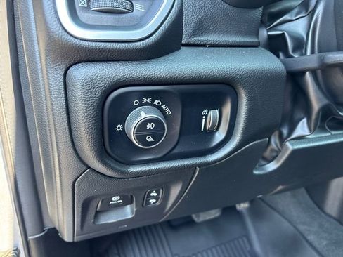 Used 2024 RAM 1500 Lone Star image 15
