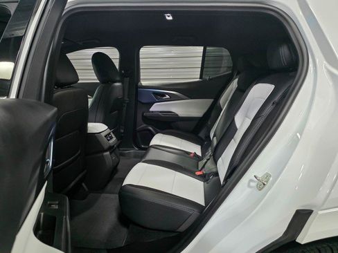 Used 2025 Chevrolet Equinox EV LT image 22