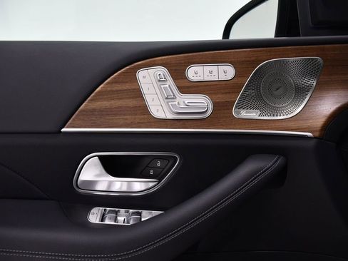 New 2026 Mercedes-Benz GLS 450 4MATIC image 14